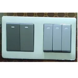 Mặt 2 liền nhau V6 Uten