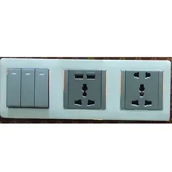 Mặt 3 liền nhau V6 Uten