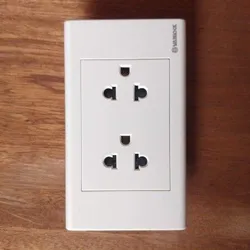 2 ổ cắm 3 chấu có che S18UE2 Sino
