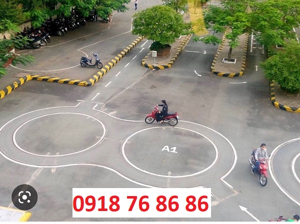 Thi giấy phép lái xe máy (A1)