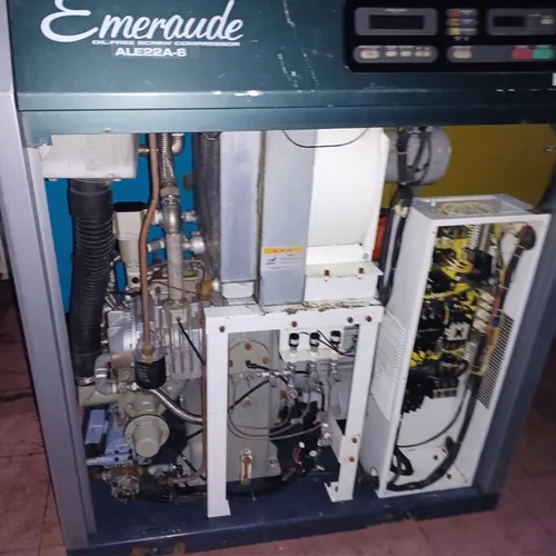 Máy Nén Khí Không Dầu (Oil Free) Kobelco Emeraude 22kw 