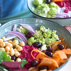 COVID-19 : Nghiên cứu mới nhất từ BMJ về chế độ ăn kiêng dựa trên thực vật giúp giảm nguy cơ mắc COVID-19 nghiêm trọng