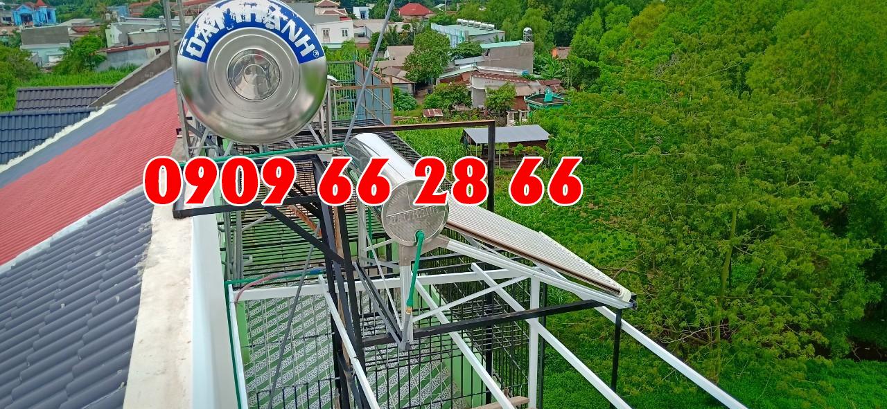 Cách lắp máy nước nóng năng lượng mặt trời cần gia cố chân đế. Cách lắp máy nước nóng năng lượng mặt trời cần gia cố chân đế.