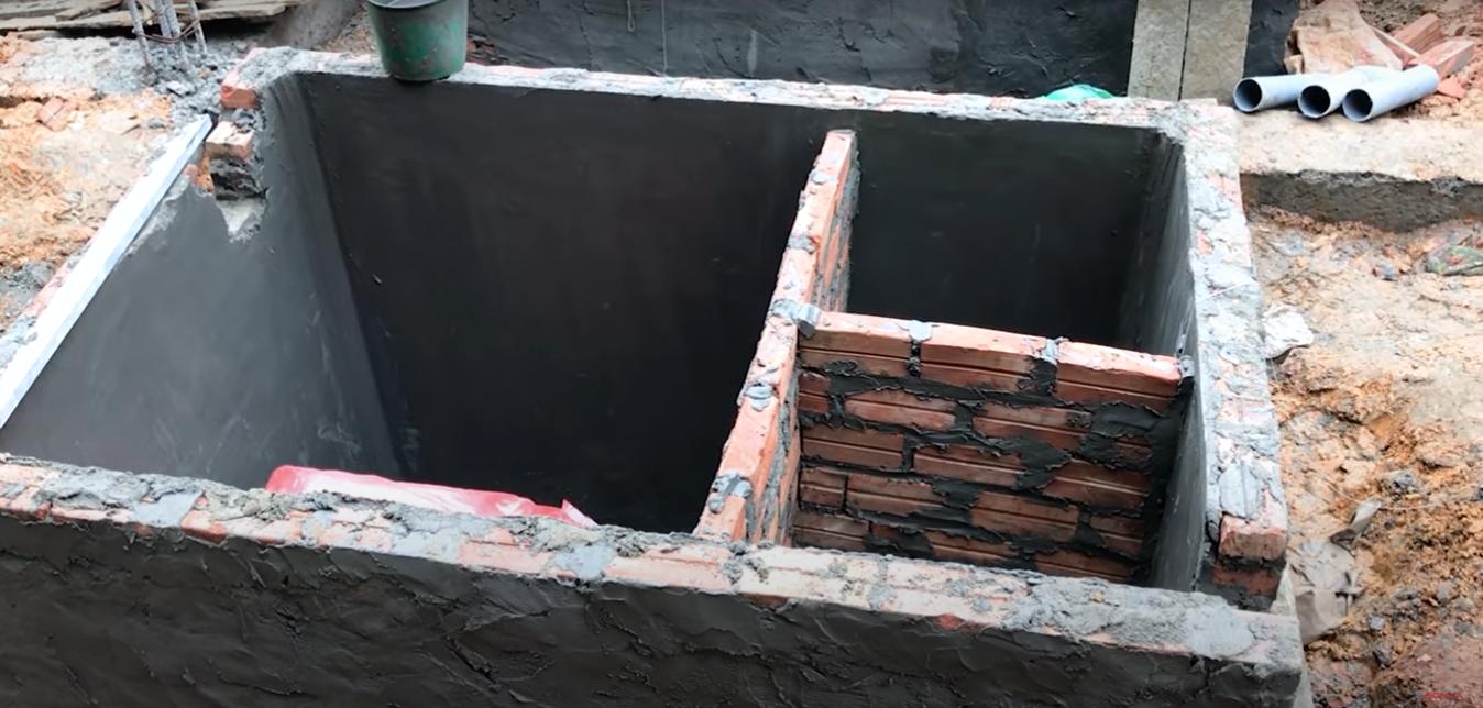 Bể phốt bằng bê tông truyền thống Bể phốt bằng bê tông truyền thống