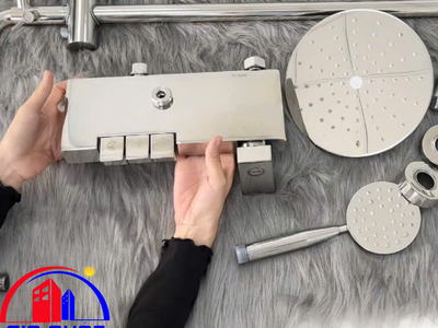 Bộ sen cây inox bóng Nóng Lạnh Roshan Premium BR211