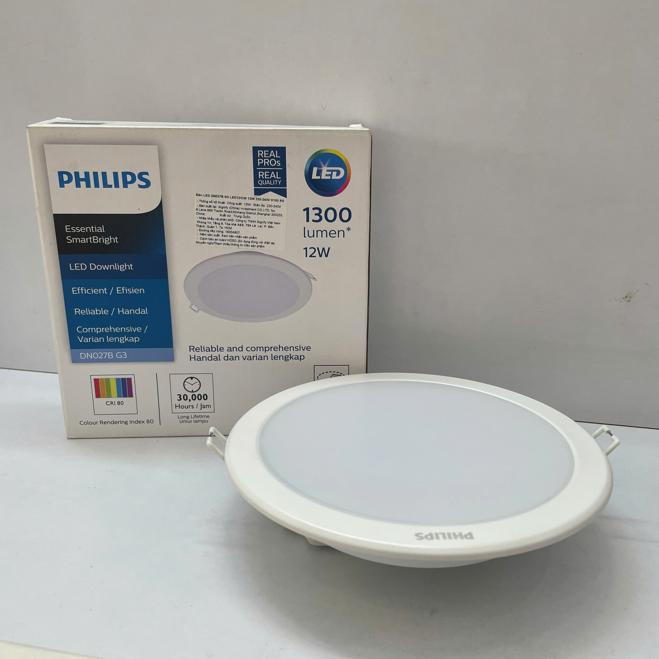 Ánh sáng trắng tự nhiên từ Đèn downlight âm trần Led Philips DN027B G3 12W