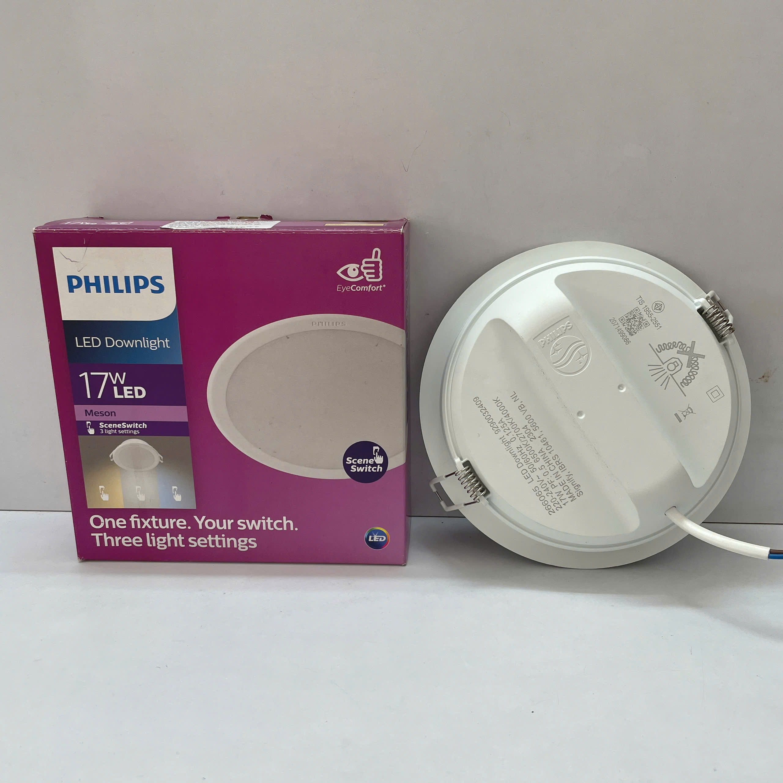 Đèn downlight âm trần đổi màu Led Philips Meson SSW D125 17W WH thiết kế tinh tế