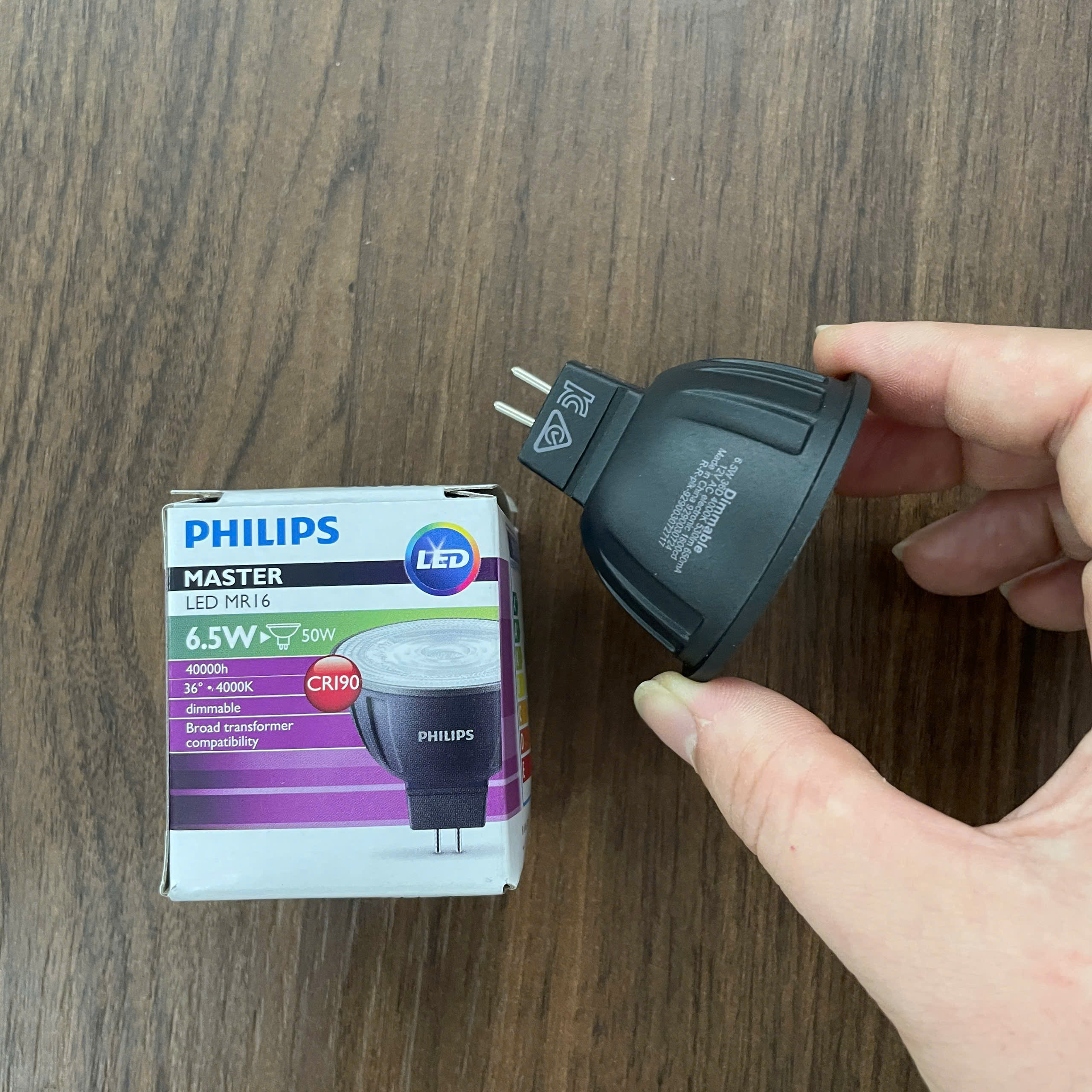 Bóng đèn chiếu điểm LED Philips MASTER LED ứng dụng trong nội thất hiện đại