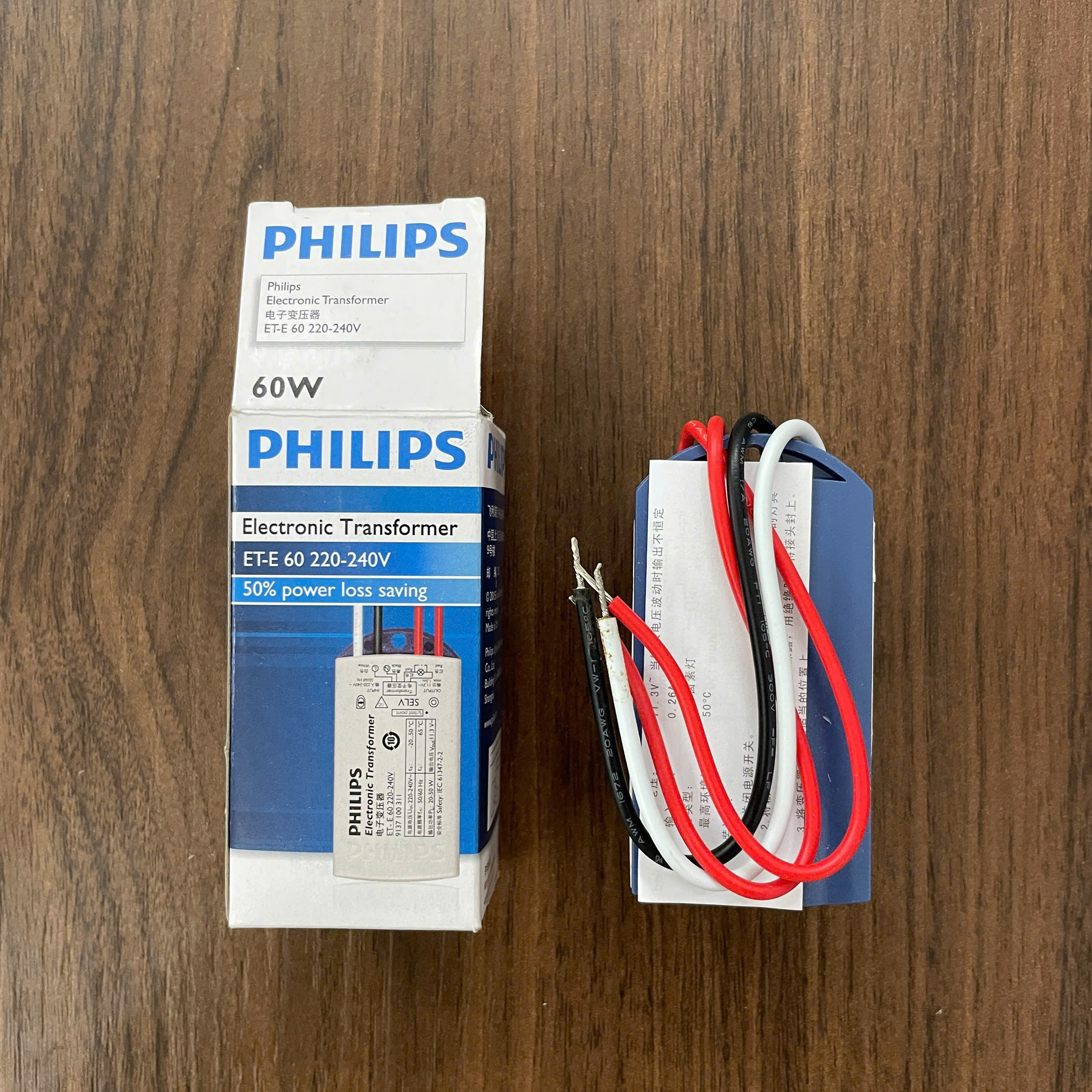 Giải pháp chiếu sáng với Nguồn/Driver/Ballast LED Philips Biến áp điện tử đèn LED MR16 ET-E 60 LED 220-240V.