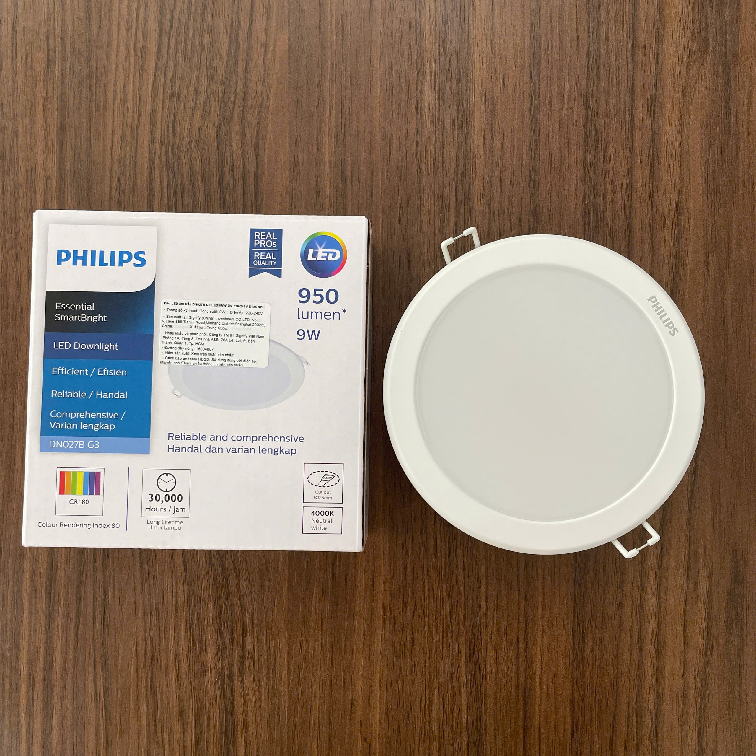 Lắp đặt dễ dàng đèn downlight Philips DN027B