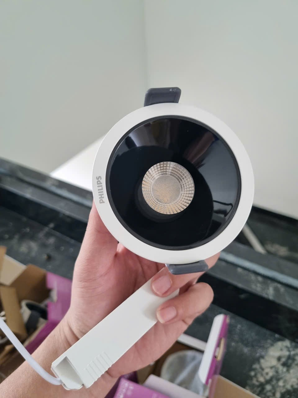 Đèn downlight âm trần chiếu điểm chóa sâu LED Philips SL260 RD 075 ứng dụng linh hoạt.