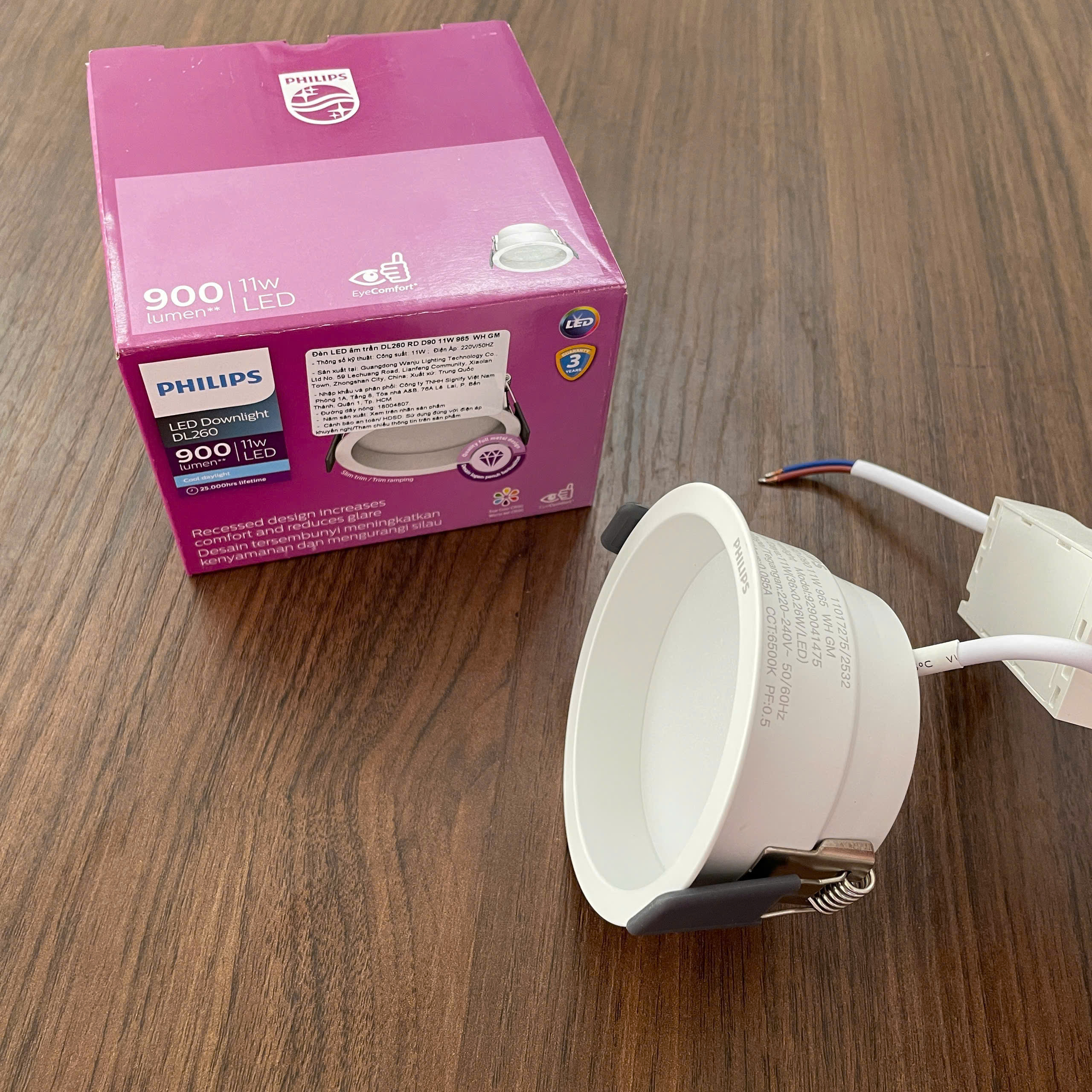 Ánh sáng dịu nhẹ từ Đèn downlight âm trần Led Philips DL260 RD D90 11W