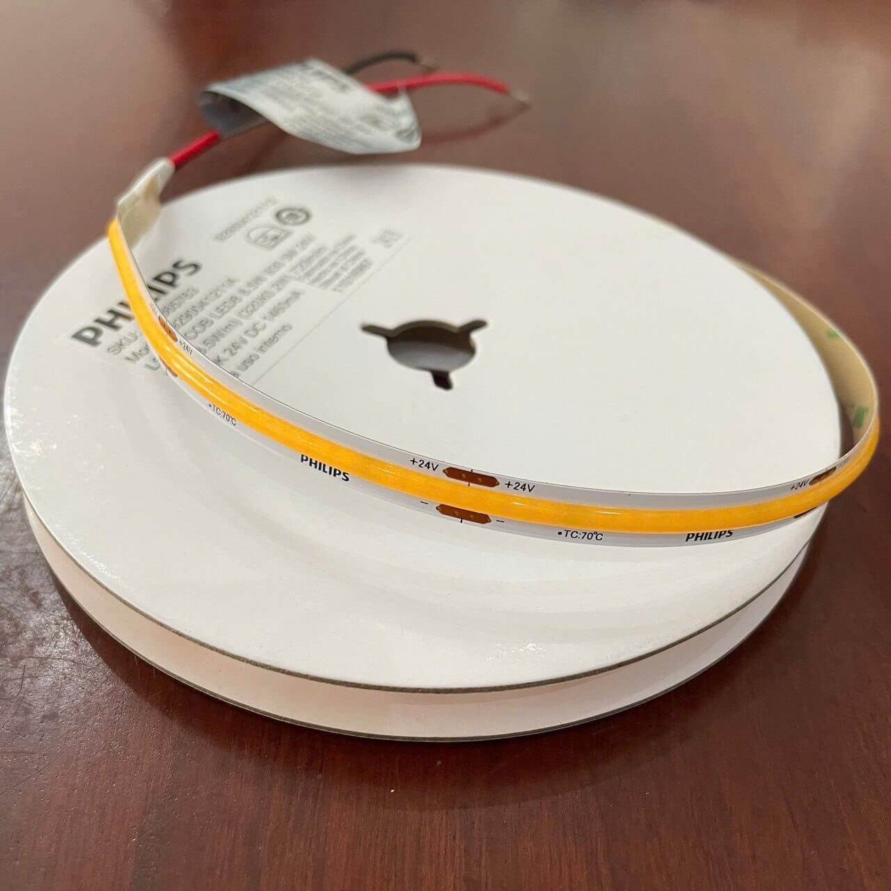 Cách lắp đặt Đèn LED dây trang trí hắt trần Philips LS161 COB LED8