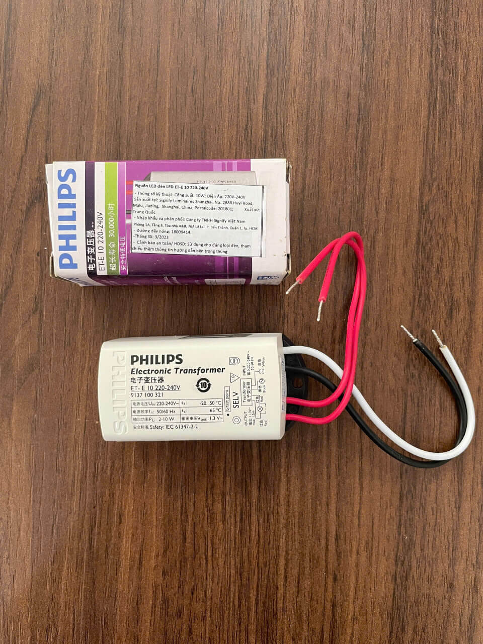 Lắp đặt Nguồn - Ballast - Tăng Phô / Biến thế Philips ET-E 10 LED dễ dàng cho mọi ứng dụng.