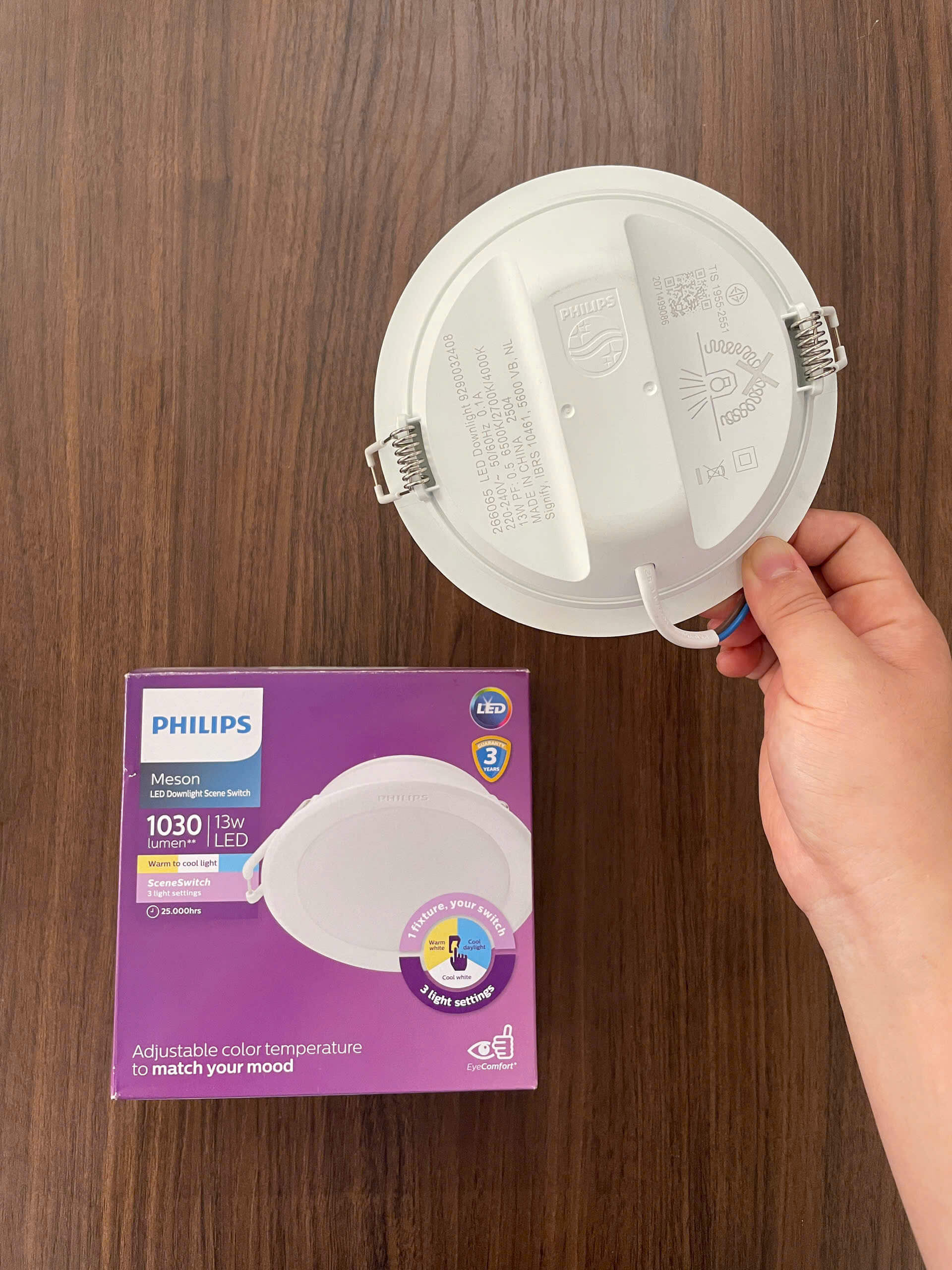 Đèn downlight âm trần đổi màu Led Philips Meson SSW D125 13W mang đến phong cách sống hiện đại.