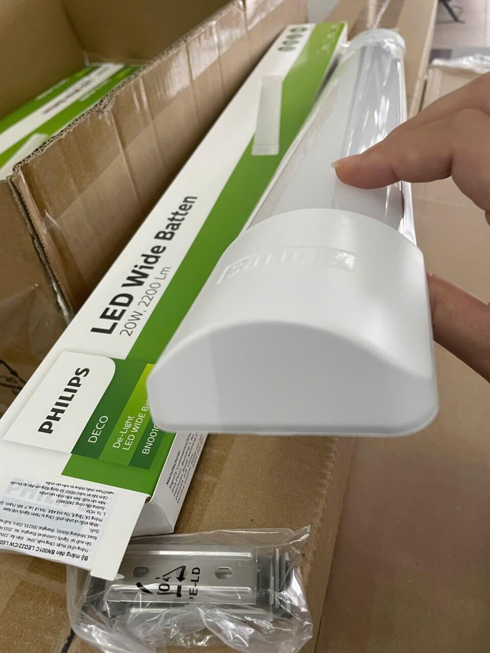 Thông số kỹ thuật Máng đèn Led bán nguyệt Philips BN001C