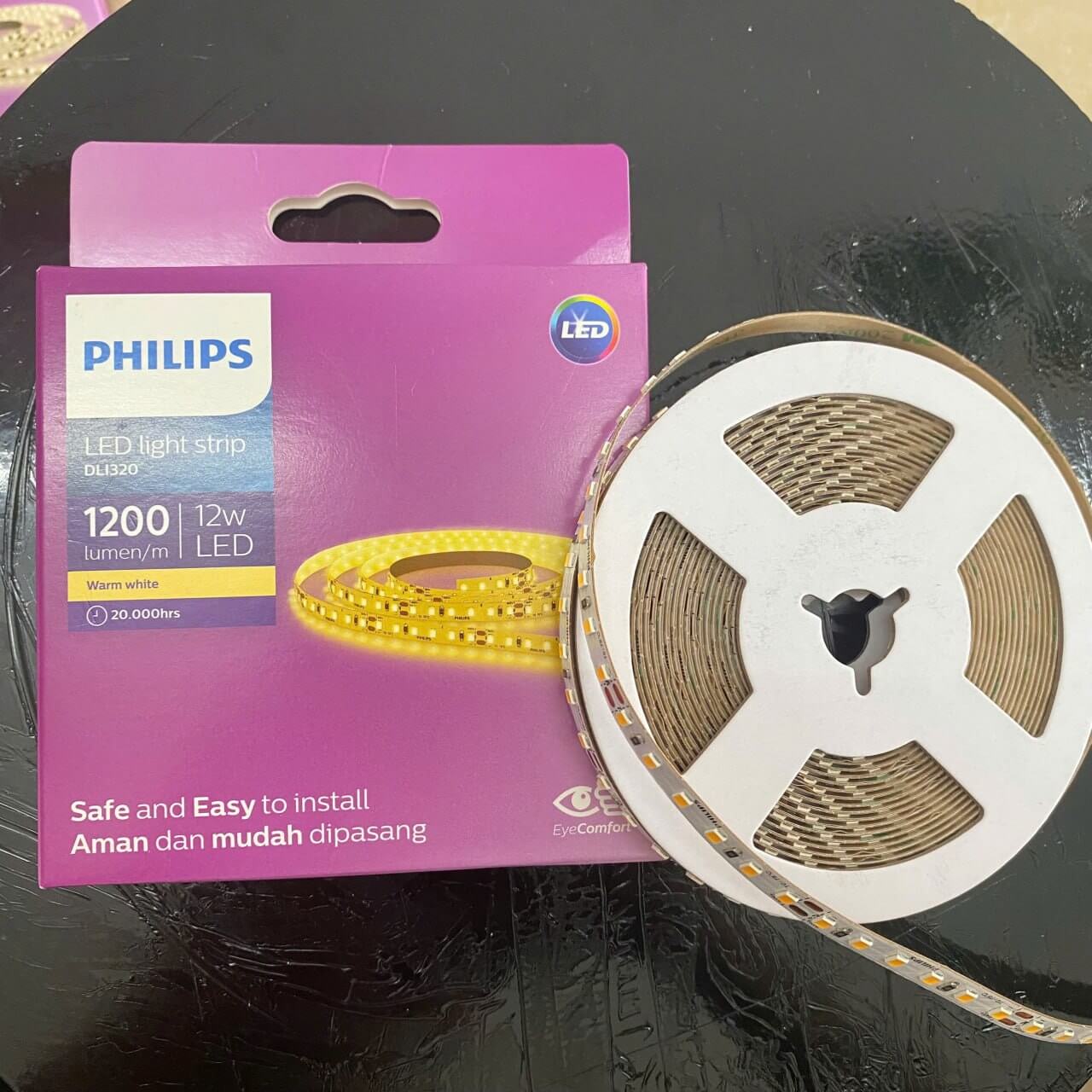 Đèn trang trí LED dây Philips DLI320 chiếu sáng không gian sống