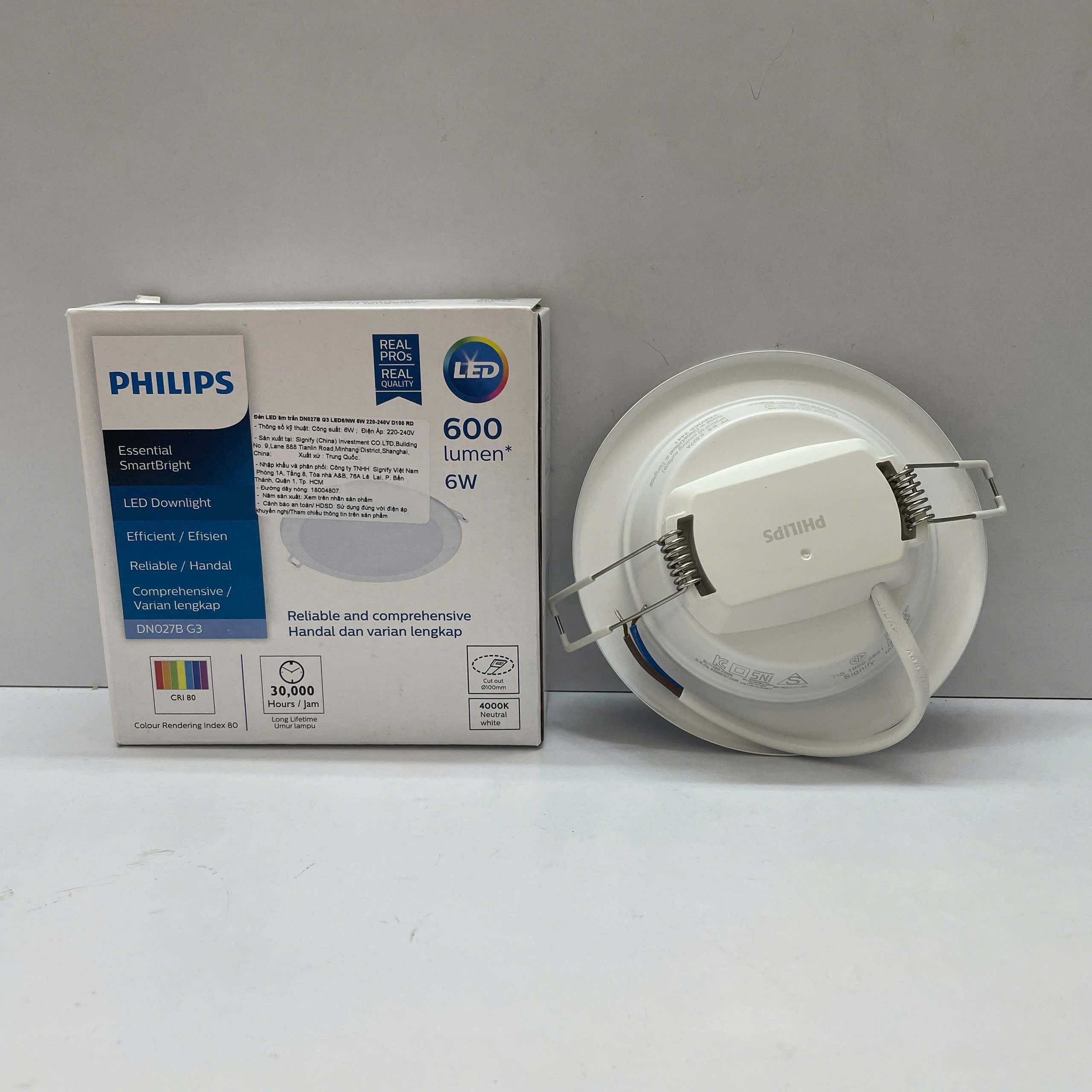 Ánh sáng 4000K từ Đèn downlight âm trần Led Philips DN027B G3