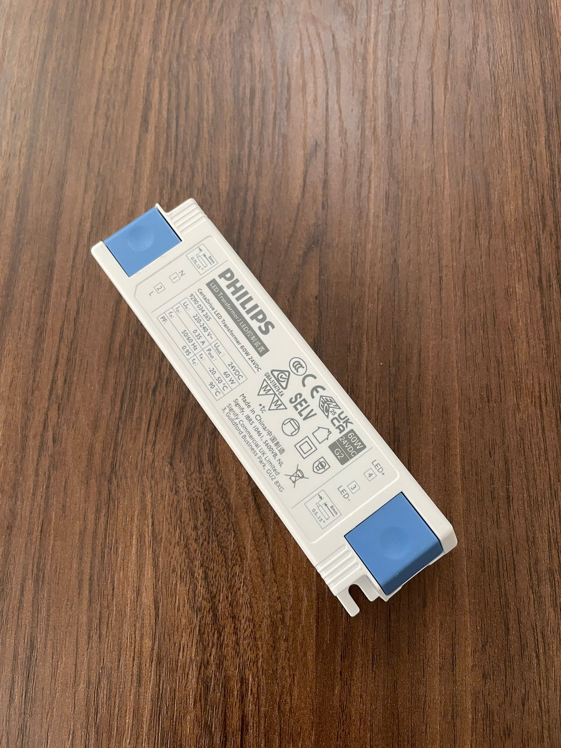 Lắp đặt Tăng Phô / Biến thế Philips Driver cho đèn LED dây