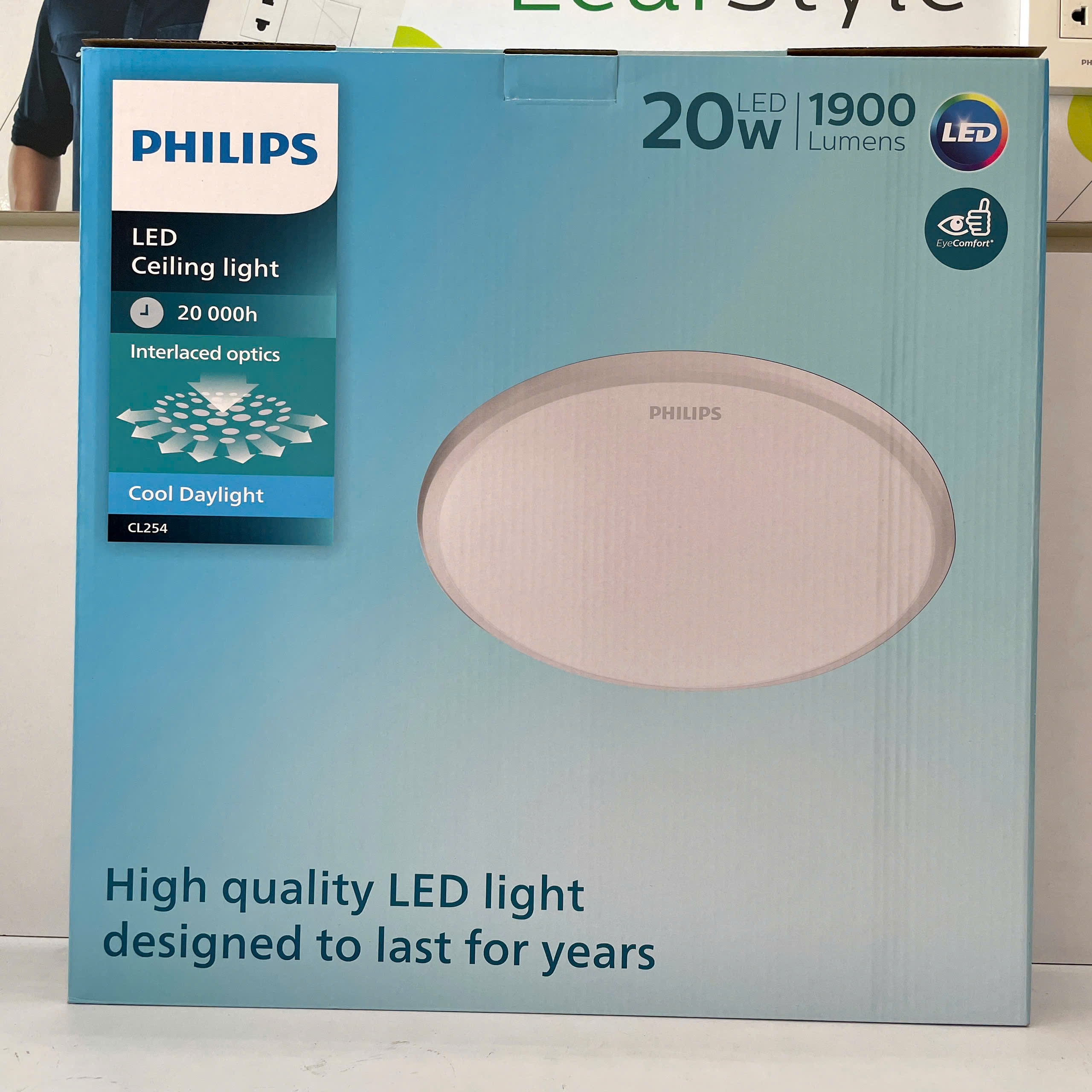 Ứng dụng đèn ốp trần LED Philips trong phòng khách sang trọng