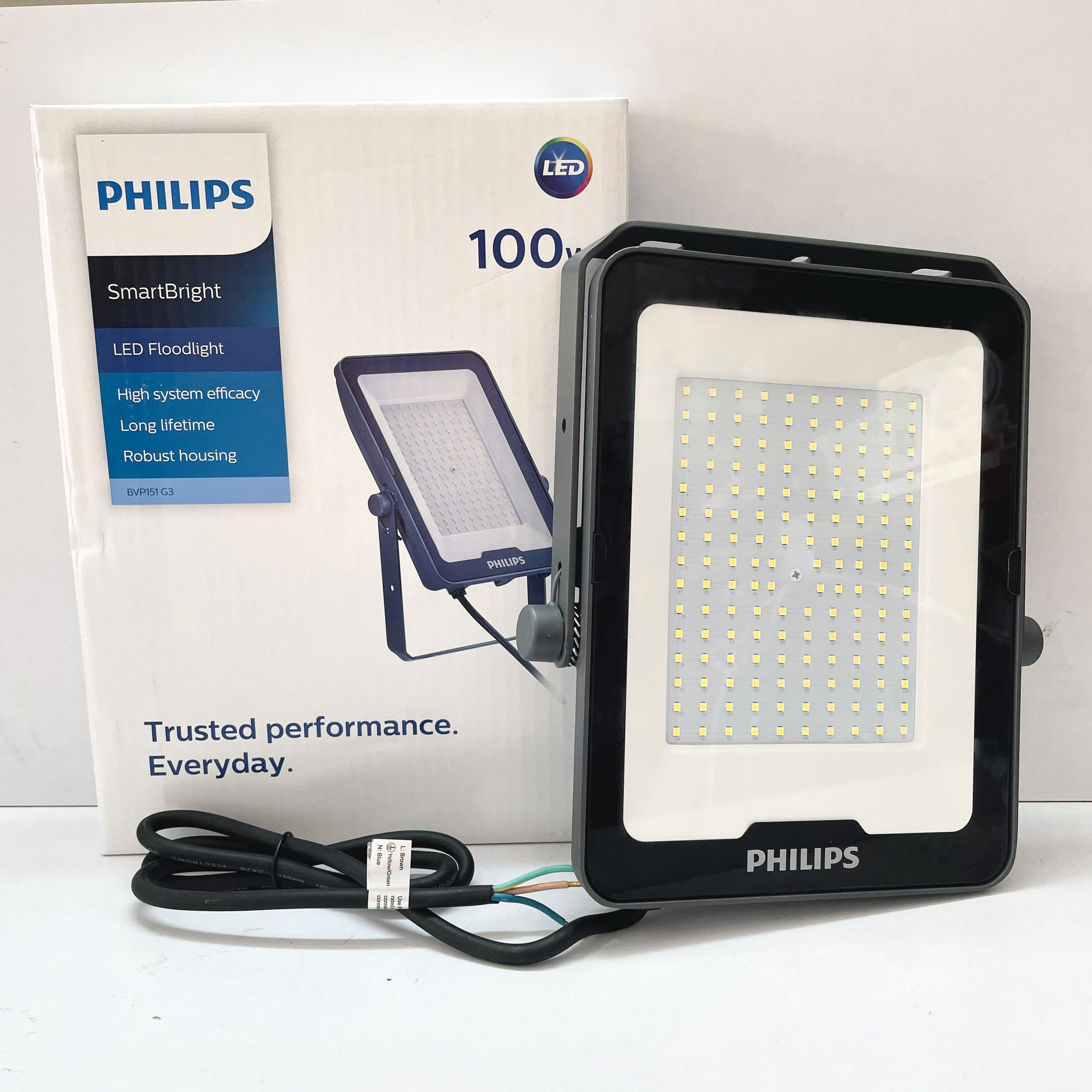 Đèn pha led Floodlight ngoài trời Philips BVP151 100W chiếu sáng kiến trúc