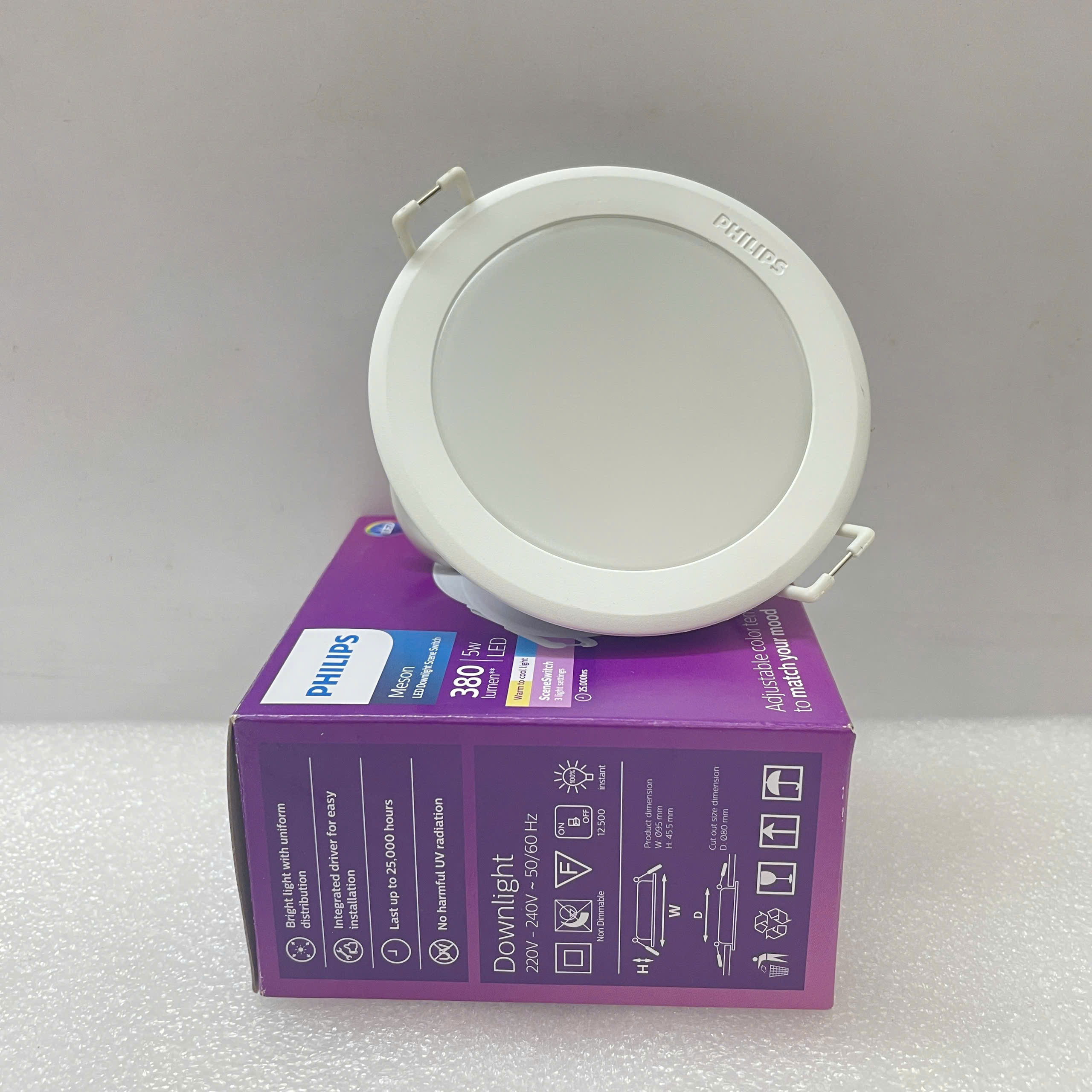 Hiệu suất đèn downlight âm trần Philips