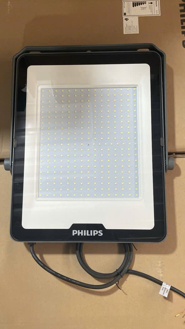 Ứng dụng Đèn pha led ngoài trời Floodlight Philips BVP151