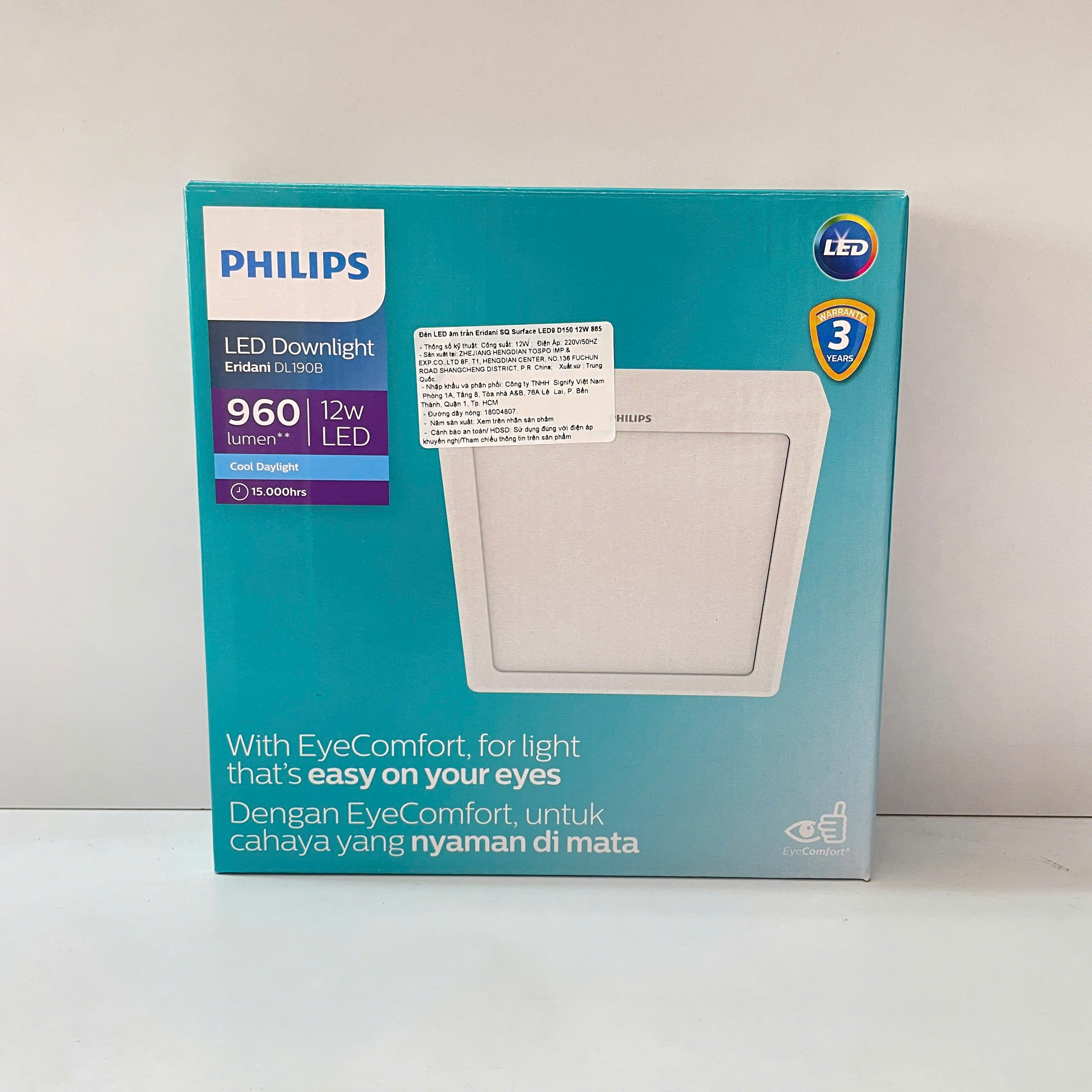 Thiết kế tinh gọn của Đèn Led ốp nổi vuông downlight Philips Eridani SQ