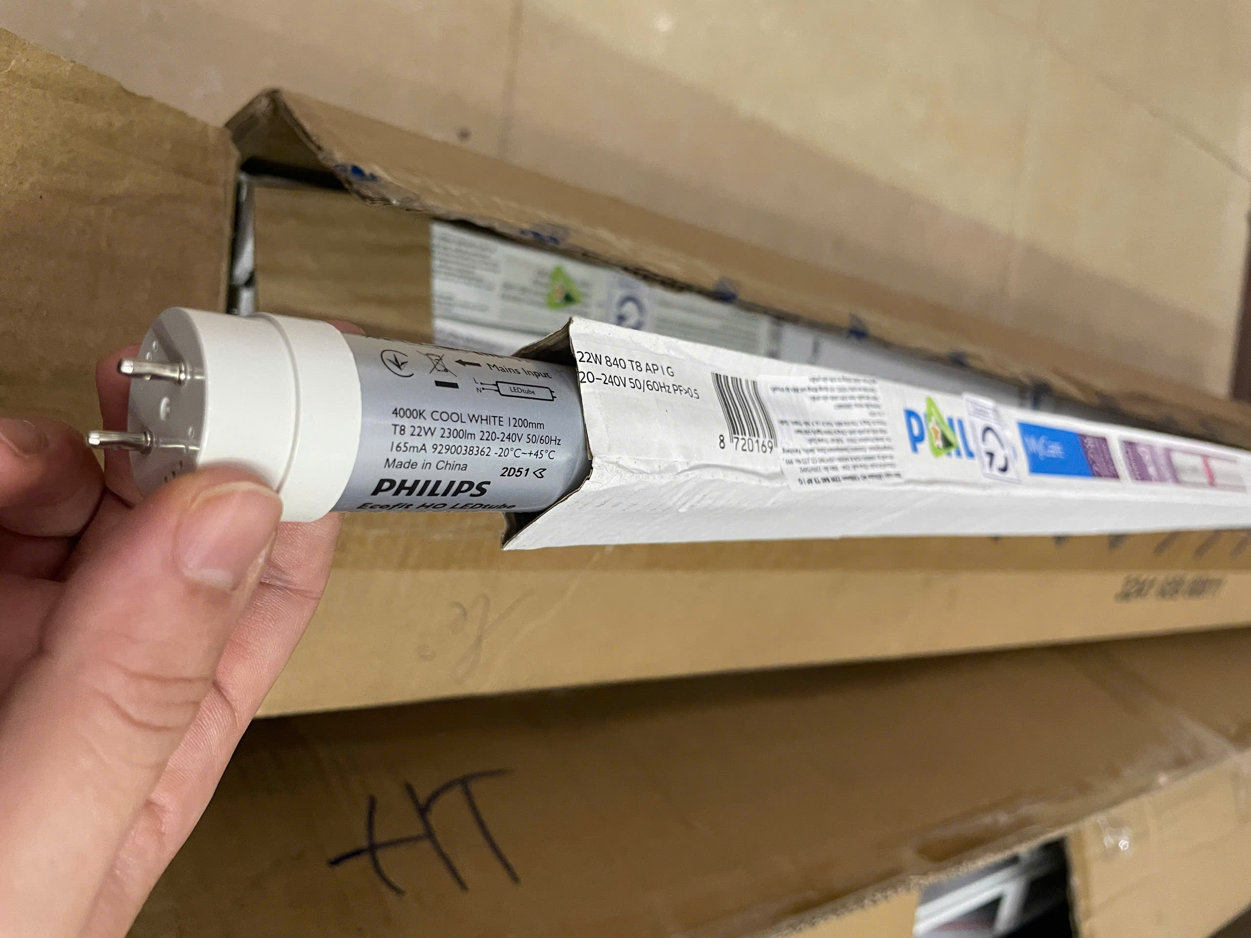 Bóng đèn Ledtube Philips LEDtube Ecofit HO 1200mm 22W