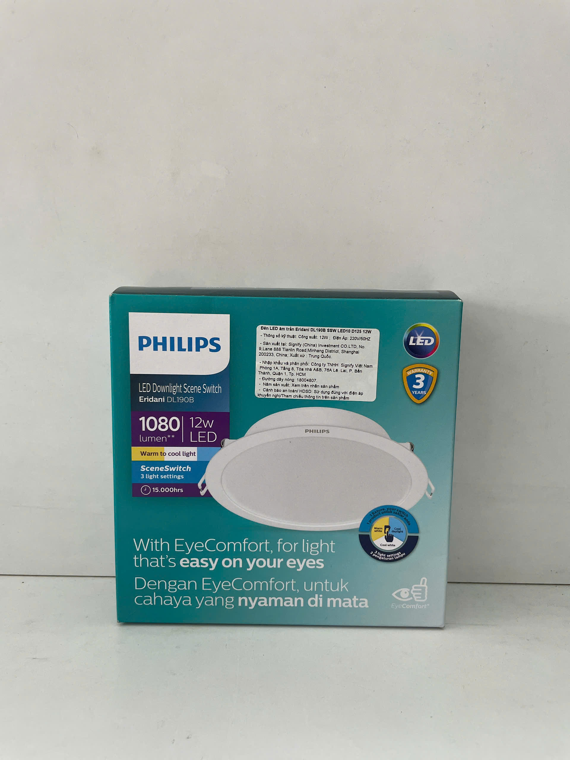 Không gian sống đẳng cấp với đèn Philips Eridani DL190B