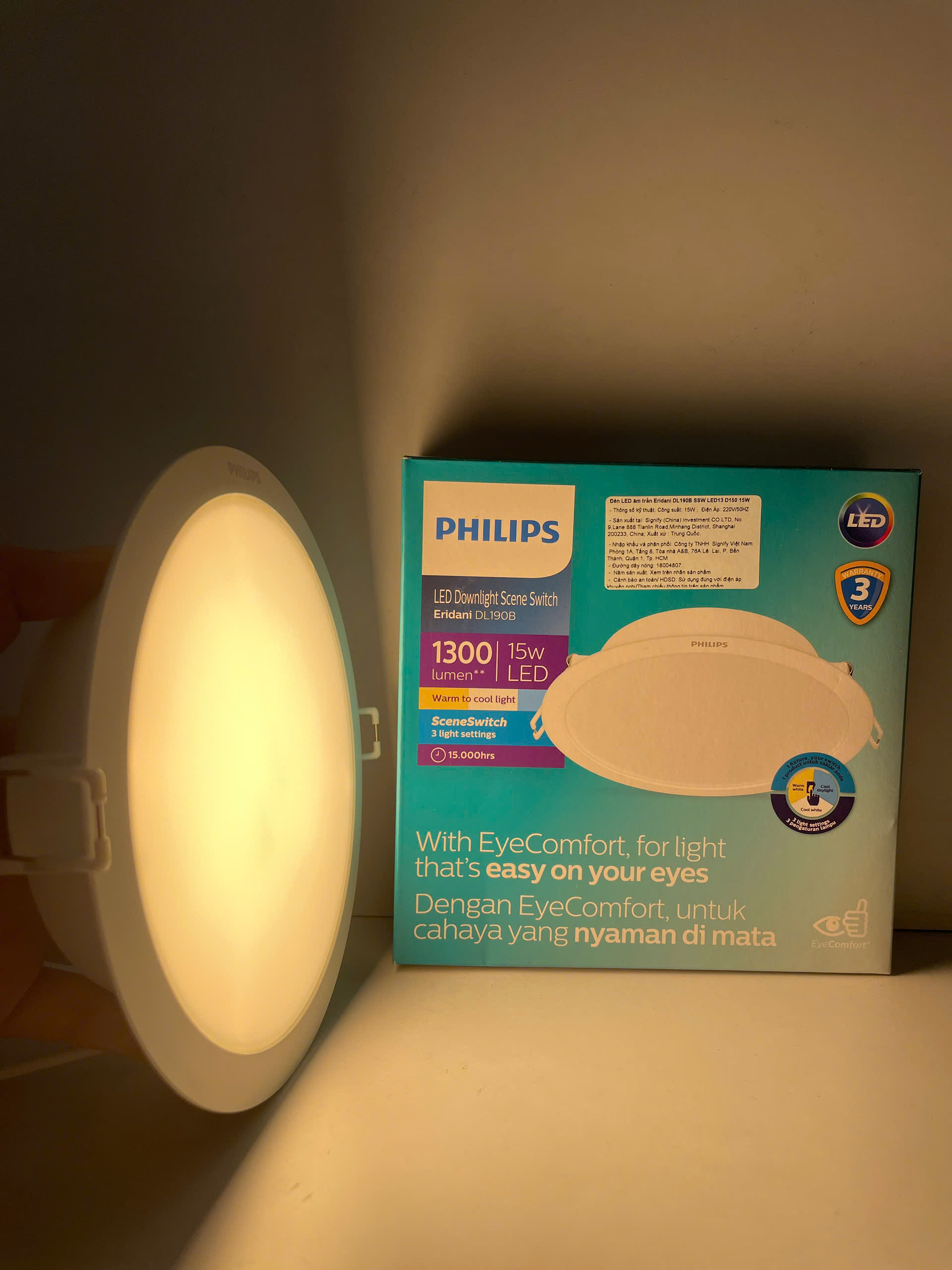 Tùy chỉnh không gian với 3 chế độ màu của đèn Led Philips Eridani đổi màu DL190B