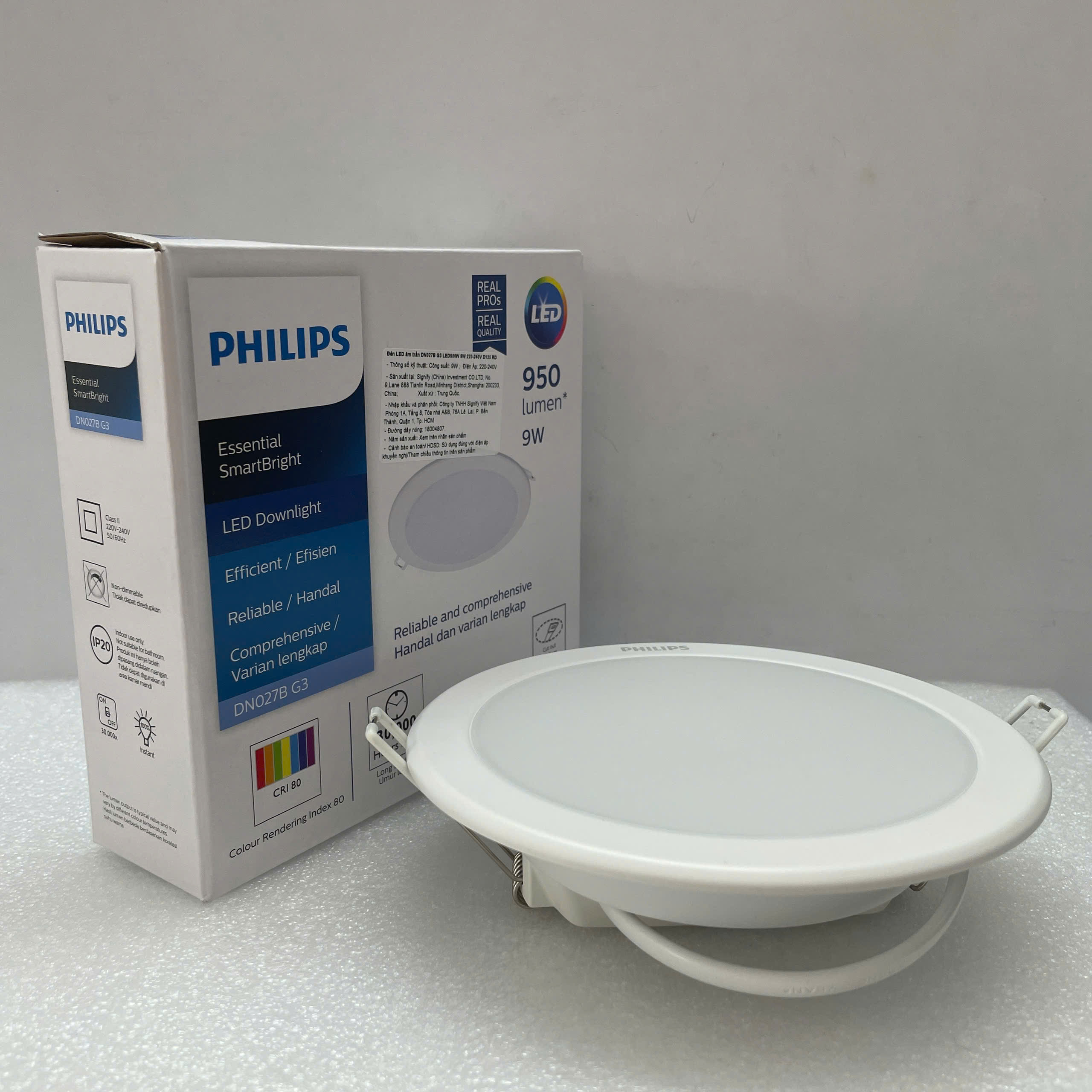 Ánh sáng 4000K từ đèn Philips DN027B G3 mang lại sự cân bằng hoàn hảo