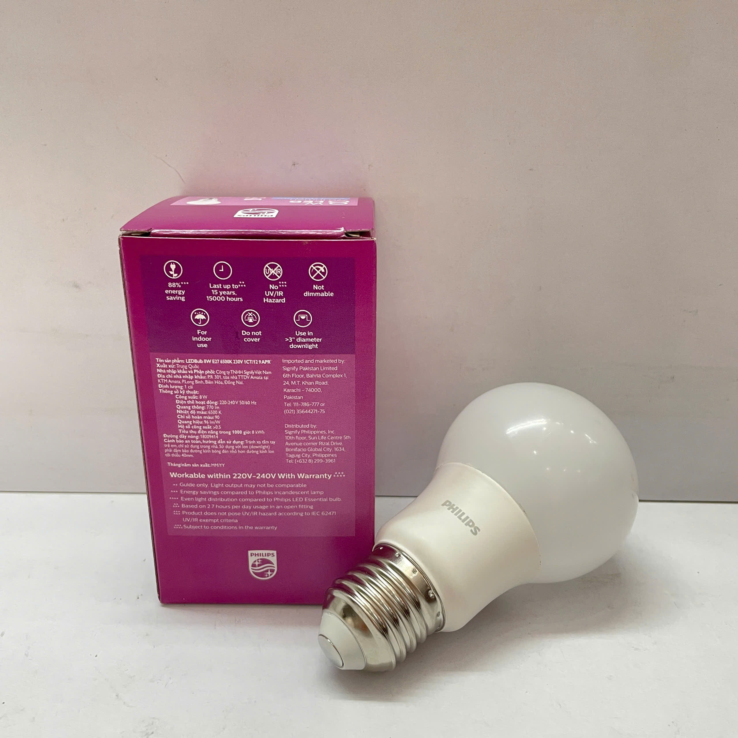 Lắp đặt đèn Philips MyCare với đui E27