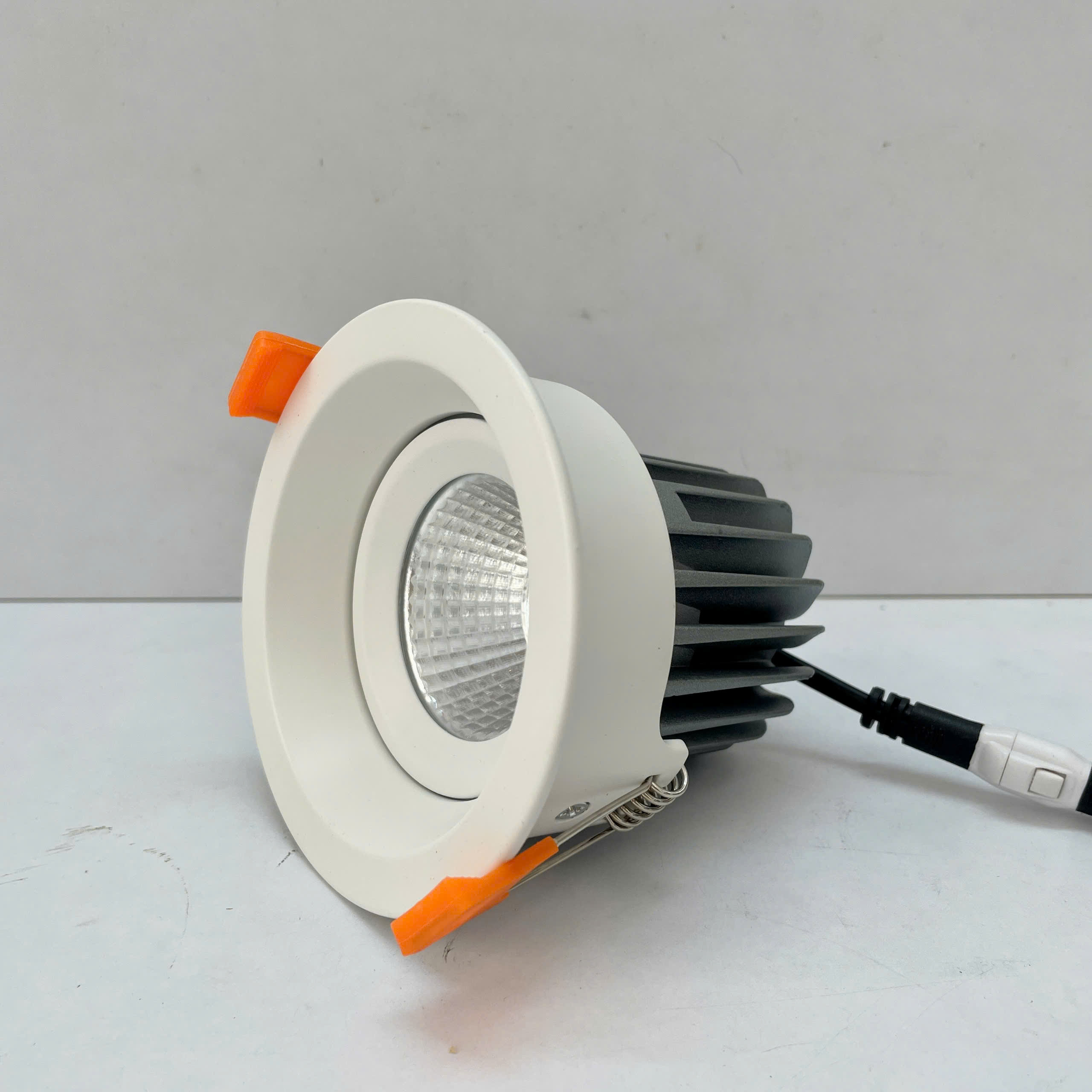 Ứng dụng của combo 2 bóng đèn LED Bulb Philips ESS 7W trong không gian sống