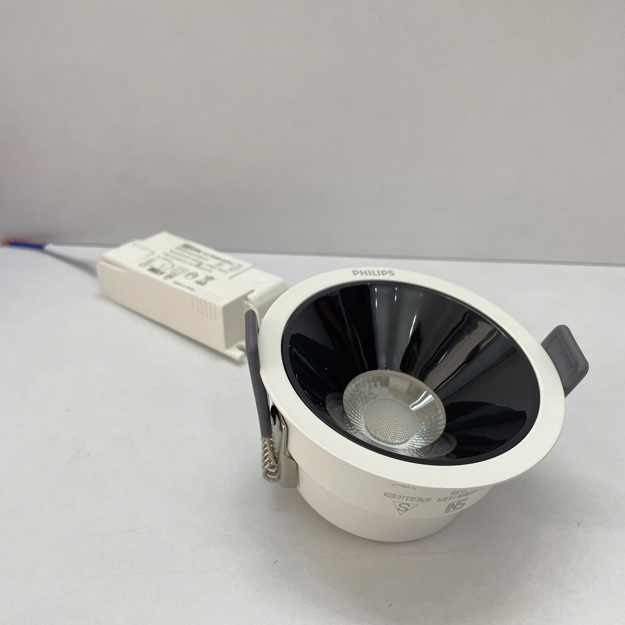 Đèn Led Philips SL260 RD 075