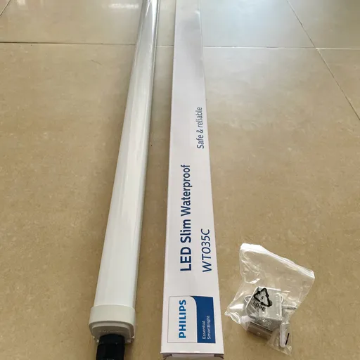 Ánh Sáng Bền Bỉ, Thiết Kế Tinh Hoa | Khám Phá Bộ Máng Đèn LED Chống Thấm Philips WT035C