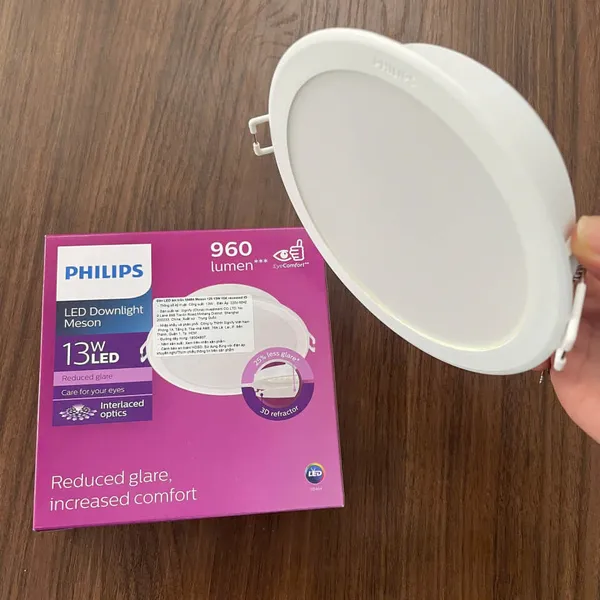 Ánh sáng tinh tế kiến tạo không gian: Khám phá ngay Đèn downlight âm trần Led Philips Meson IO 59464 D125 13W 65K WH RECESSED!