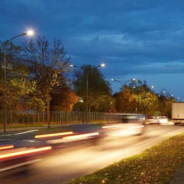 Đèn Đường Led Streetlight Philips Inside BRP371 100W: Nâng Tầm Đô Thị, Khơi Nguồn Ánh Sáng Tiên Phong
