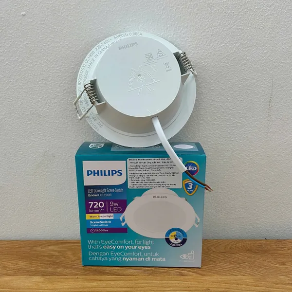 ✨ Định hình cảm xúc qua từng sắc thái ánh sáng. Trải nghiệm Đèn downlight âm trần đổi màu Led Philips Eridani DL190B SSW LED7 D100 9W 720lm.