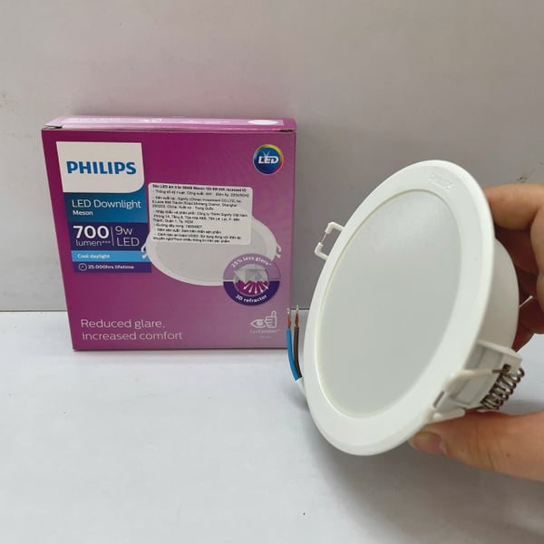 ✨ Tận hưởng ánh sáng tinh tế với Đèn downlight âm trần Led Philips Meson IO 59449 D100 9W 6500K RECESSED. Khám phá sự khác biệt ngay hôm nay!