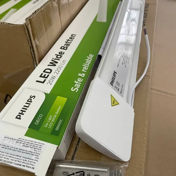 Máng đèn Led bán nguyệt Philips BN001C: Ánh sáng tinh khiết cho không gian hiện đại