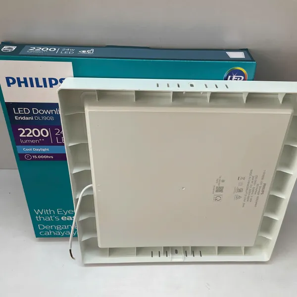💡 Tái định nghĩa không gian. Trải nghiệm Đèn Led ốp nổi vuông downlight Philips Eridani SQ Surface 24W 4000K ngay hôm nay.
