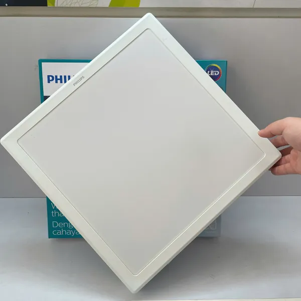 💡 Tái định nghĩa không gian. Trải nghiệm Đèn Led ốp nổi vuông downlight Philips Eridani SQ Surface 24W 4000K ngay hôm nay.