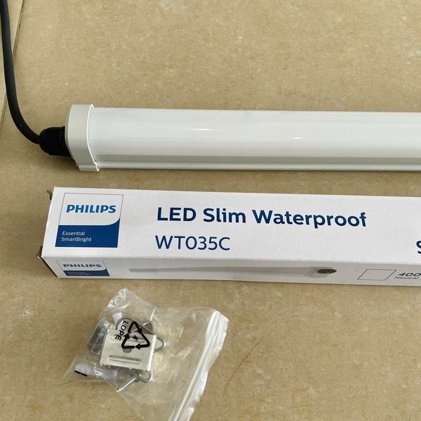💧✨ Khám phá Bộ máng đèn LED chống thấm Waterproof Philips SmartBright WT035C: Nâng tầm không gian với ánh sáng bền bỉ, hiệu quả tối ưu. Trải nghiệm ngay đẳng cấp Philips!