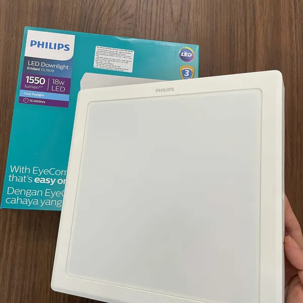 ✨ Ánh Sáng Tái Định Nghĩa Không Gian | Khám Phá Đèn Led ốp nổi vuông Philips Eridani SQ Surface 18W 4000K