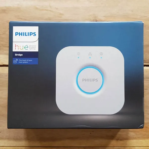✨ Khơi nguồn sáng tạo. Tận hưởng Phụ kiện đèn LED chiếu sáng thông minh Philips Hue - Bộ điều khiển trung tâm Philips Hue Bridge PH/VN.