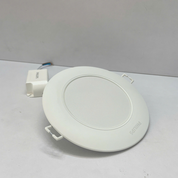 ✨ Nâng tầm không gian sống: Khám phá Đèn downlight âm trần siêu mỏng Led Philips Eridani DL190B Slim D100 7W 65K GM 6500K 570lm – Ánh sáng định nghĩa phong cách của bạn.