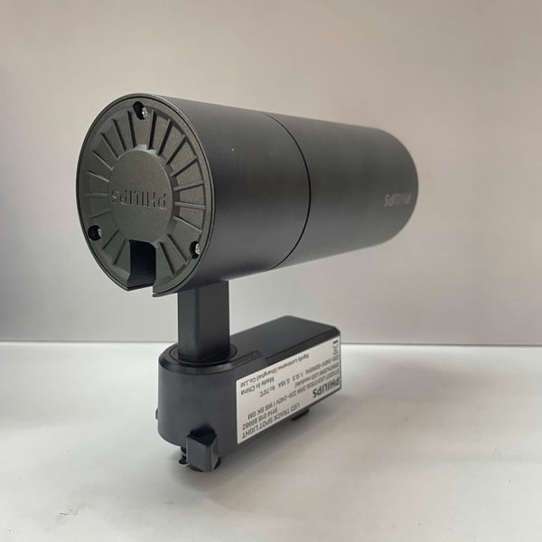 ✨ Nâng Tầm Không Gian: Khám Phá Đèn Lắp Thanh Ray Chiếu Điểm Led Tracklighting Philips ST033T LED17/840 20W Vỏ Đen – Vẻ Đẹp Tinh Tế, Ánh Sáng Hoàn Hảo.