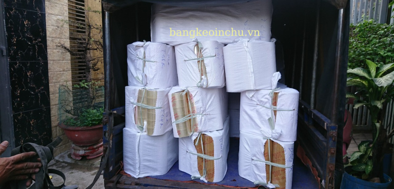 Điểm Khác Nhau Giữa Băng keo in chữ Và Băng keo không in chữ?