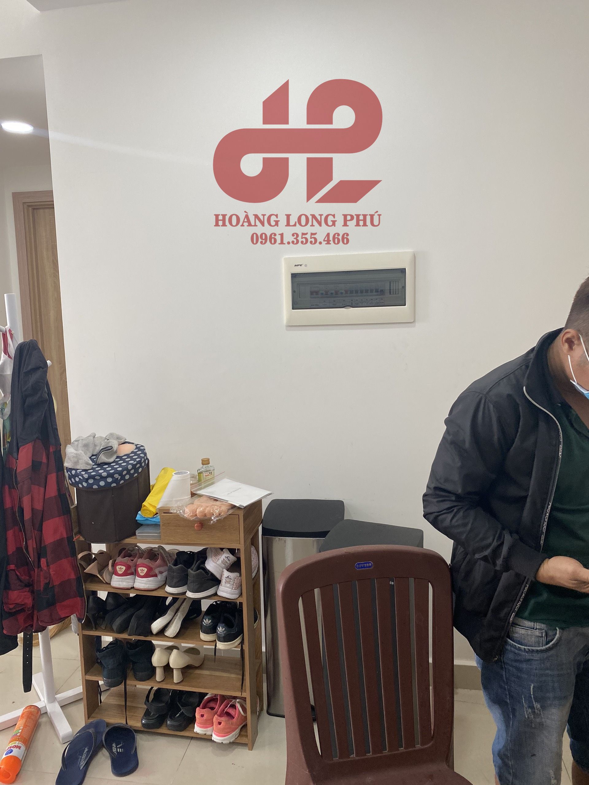 hiện trạng tủ giày trước khi thi công hiện trạng tủ giày trước khi thi công